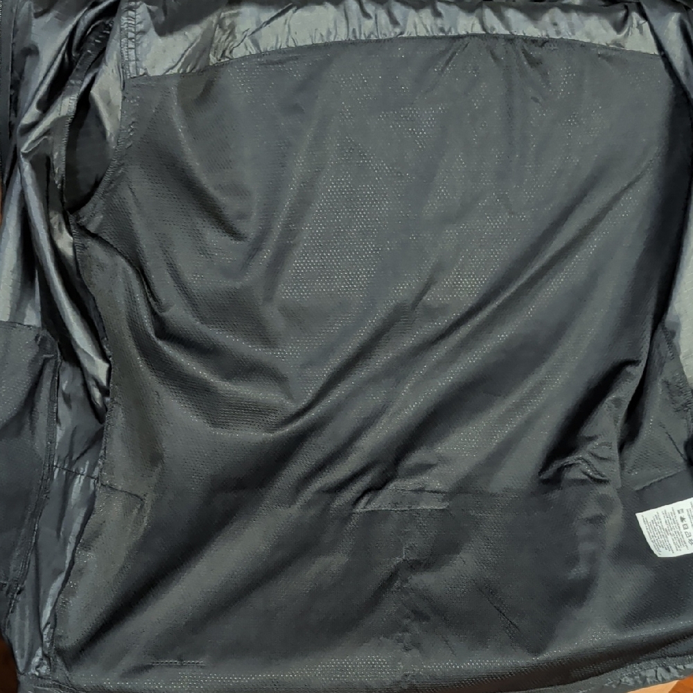 Nike Essential Reflective Running Windbreaker Jacket Size S NWT MSRP $90 - Picture 6 of 9
